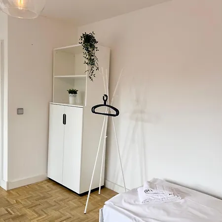 Apartmán Geraeumiges Wohnen Fuer 8 Personen- Parkplatz- Waschmaschine- 3 Schlafzimmer Wolfsburg